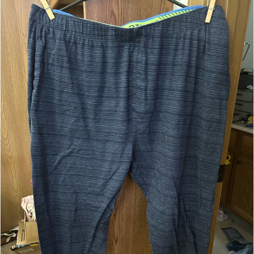 Women’s Casual Pants. Embassy Clothing